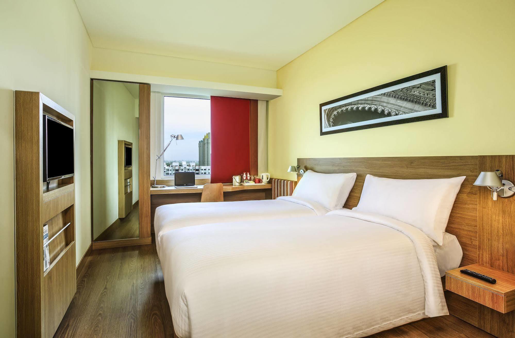 Ibis Chennai Sipcot - An Accor Brand Hotel Екстериор снимка